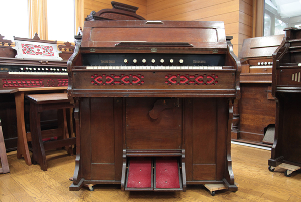 最初に修理したリードオルガン